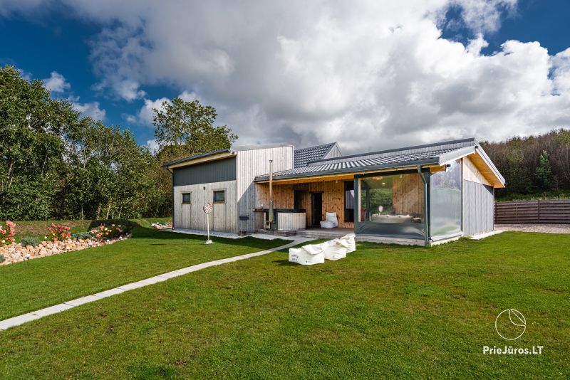 Unterkunft in der Nähe des Flusses Akmena