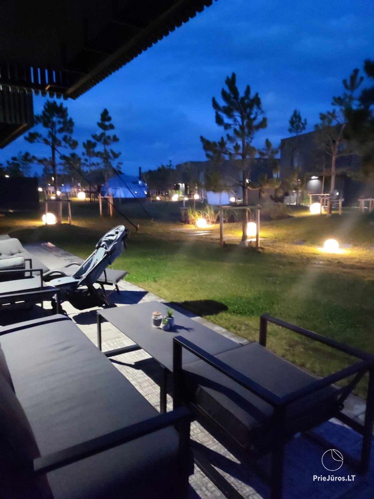 2-Zimmer-Wohnung zu vermieten mit privater Terrasse, Parkplatz, Abstellraum.