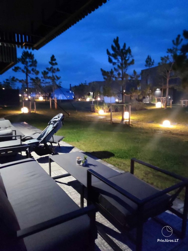 2-Zimmer-Wohnung zu vermieten mit privater Terrasse, Parkplatz, Abstellraum.