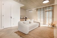 „Alaïa“ Apartments in Kunigiškiai mit beheiztem Pool und Whirlpool