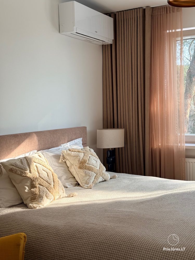 Vermietung einer hellen und geräumigen Wohnung im Zentrum von Nida