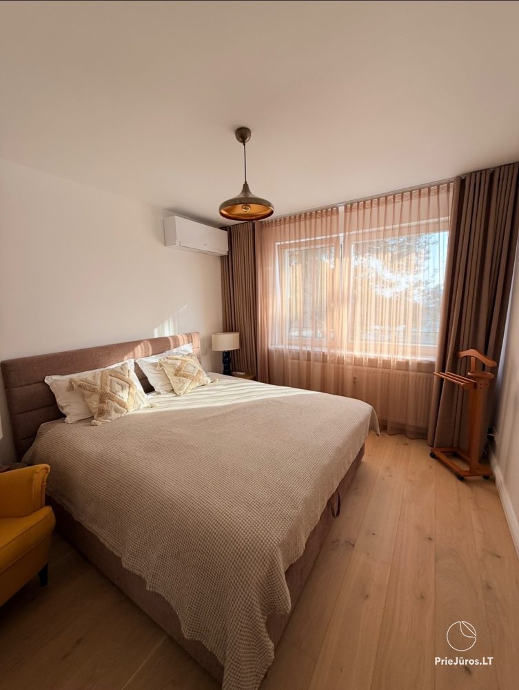 Vermietung einer hellen und geräumigen Wohnung im Zentrum von Nida