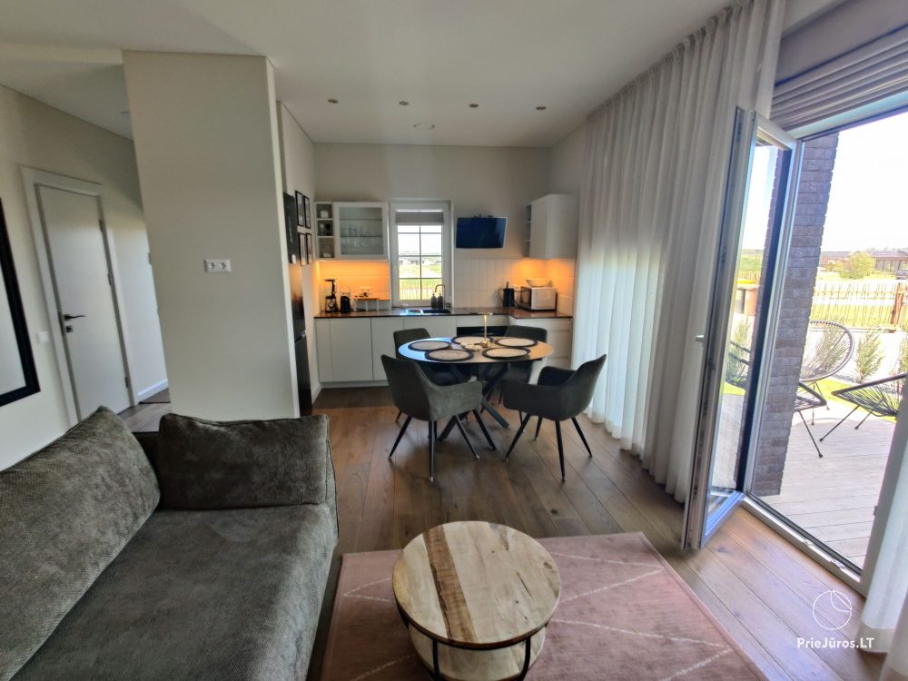Dobilas - Ferienhaus am Meer mit Terrasse