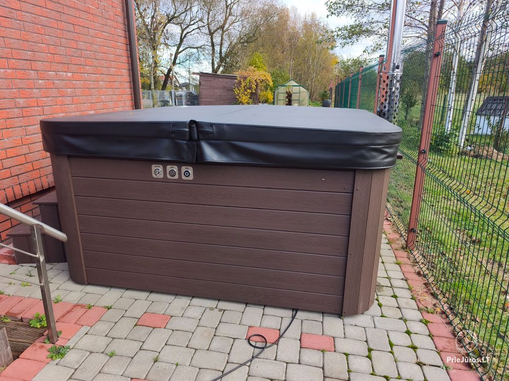 Ein Haus mit Bad zur Vermietung in der Nähe von Palanga