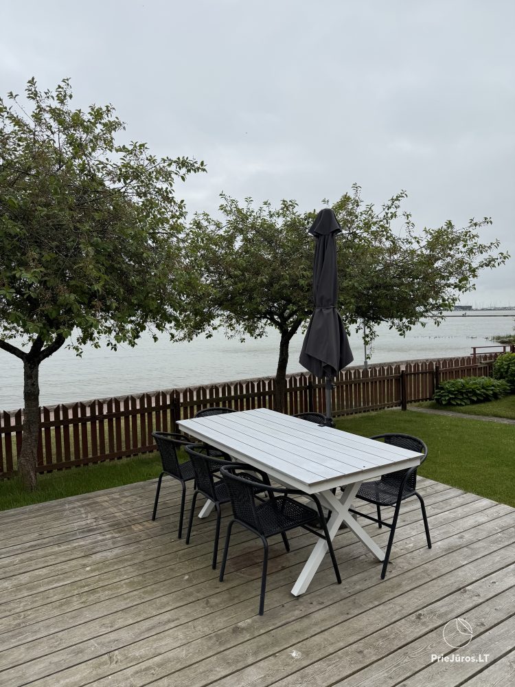 4-Zimmer-Wohnung auf 2 Etagen mit Blick auf die Lagune und schattigem Innenhof