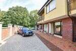 Aktive Erholung mit Rädern und ohne Räder in einem Familienhaus Sonne. - 2