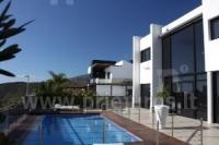 Luxus, moderne Villa mit 4 separaten Schlafzimmer
