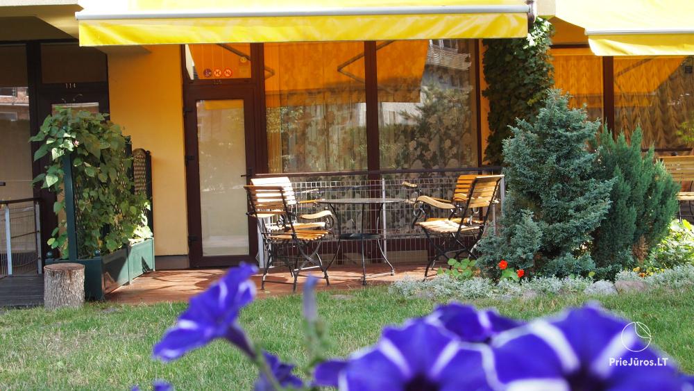 „Pušynas Apartments“ - Wohnungen mit separatem Eingang und Terrasse