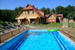 Villa Vanilla - nowocześnie urządzone pokoje ze wszystkimi udogodnieniami do wynajęcia w Karkle. 2 baseny, zaledwie 250 metrów od morza!modern eingerichtete Zimmer mit allen Annehmlichkeiten zur Mie