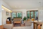 Stilvolle, geräumige 2-Zimmer-Ferienwohnung Inga mit Kamin und 14 m² Terrasse - 2
