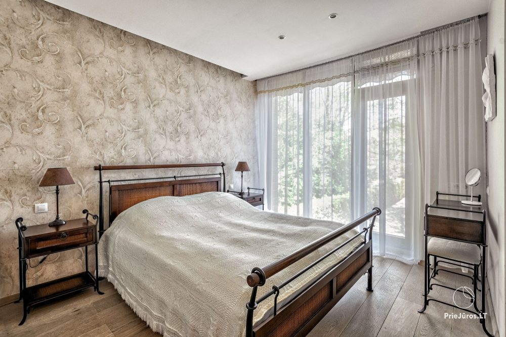 Stilvolle, geräumige 2-Zimmer-Ferienwohnung Inga mit Kamin und 14 m² Terrasse