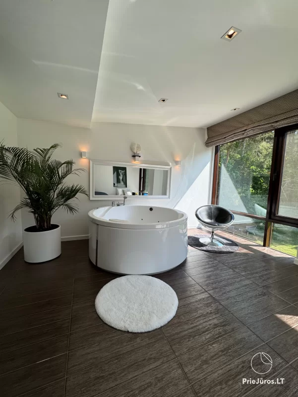 Luxuriös Haus zur Miete Pusyno Oaze: Jacuzzi, Terrasse
