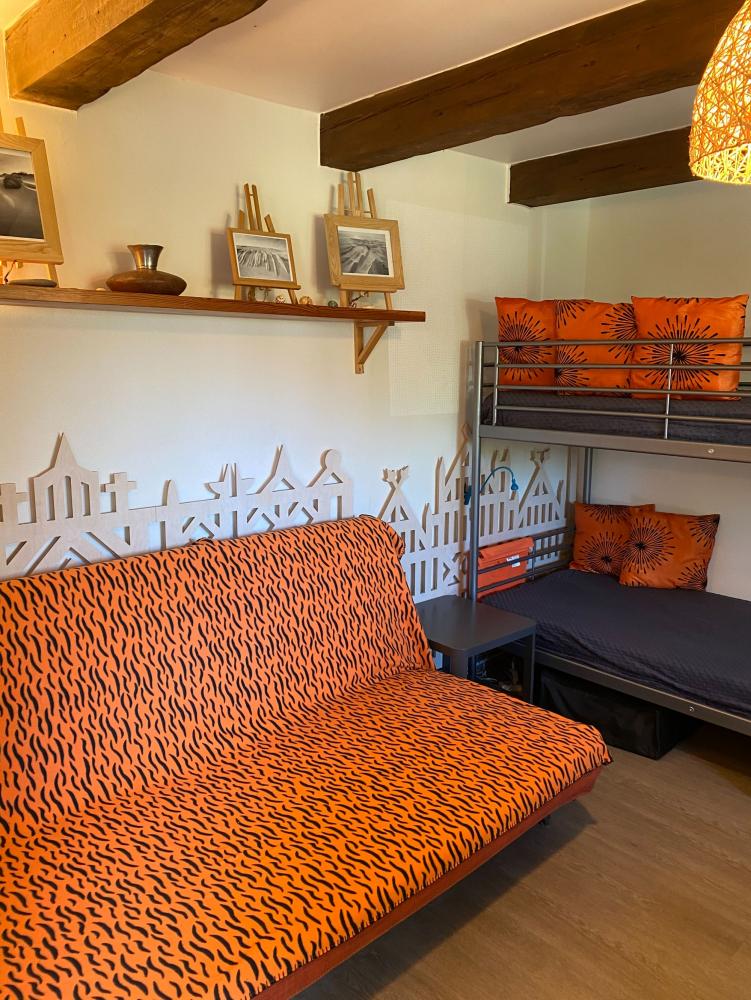Ferienhaus DAINAVA in Pervalka. Wohnungen und Zimmer zu vermieten