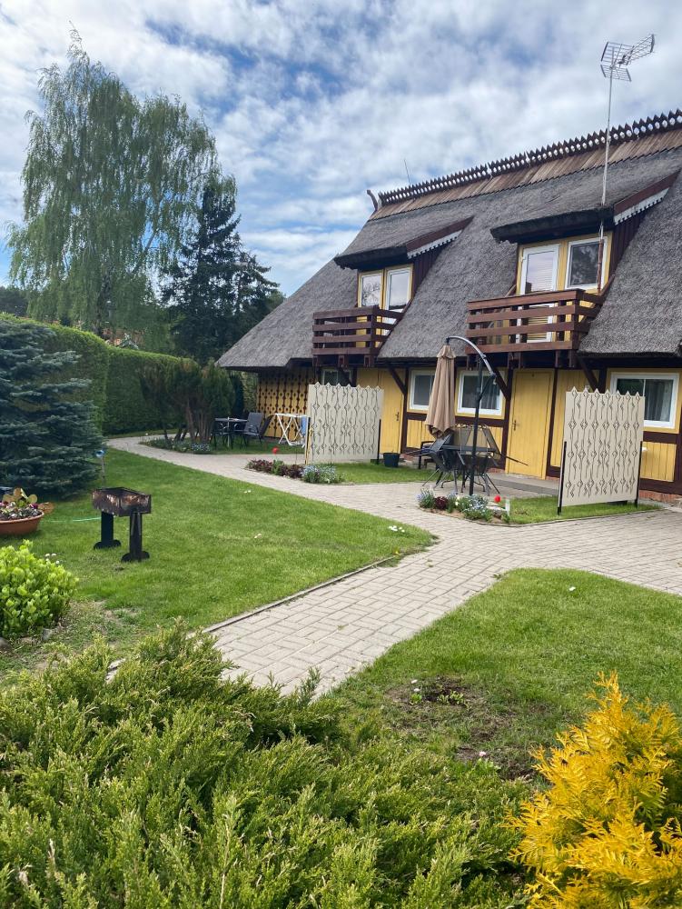 Ferienhaus DAINAVA in Pervalka. Wohnungen und Zimmer zu vermieten