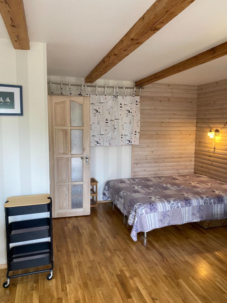 Ferienhaus DAINAVA in Pervalka. Wohnungen und Zimmer zu vermieten