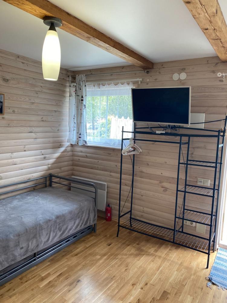 Ferienhaus DAINAVA in Pervalka. Wohnungen und Zimmer zu vermieten