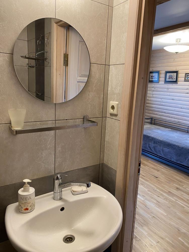 Ferienhaus DAINAVA in Pervalka. Wohnungen und Zimmer zu vermieten