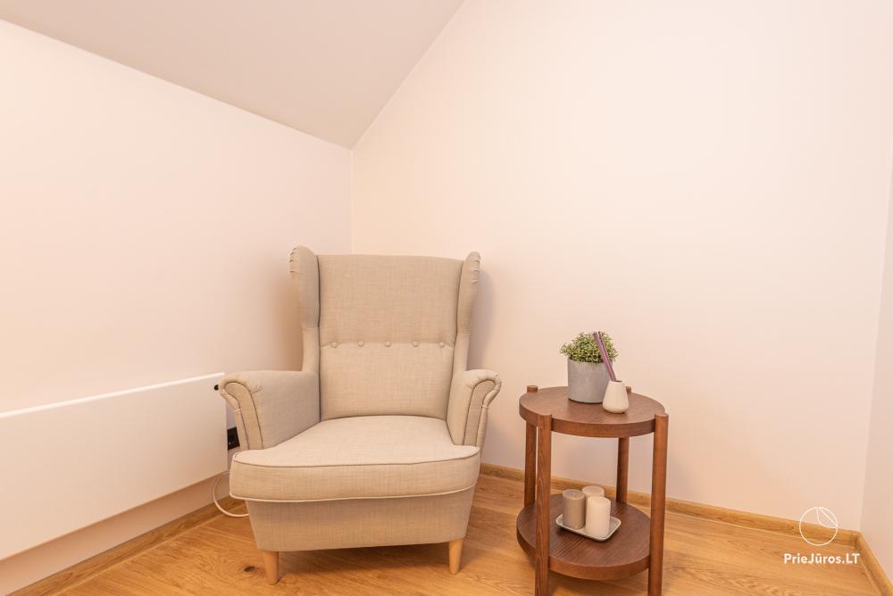 3-Zimmer-Ferienhaus in Pervalka mit Kamin und Sauna