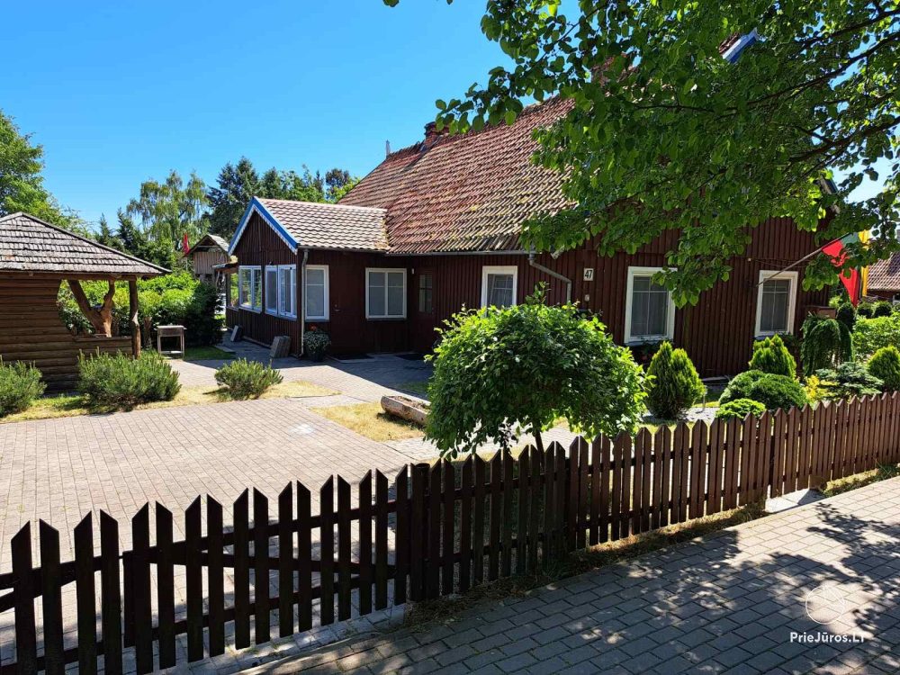 Stilvolle Wohnung mit privatem Garten und gemütlichem Haus mit Blick auf die Lagune zur Miete in Preila