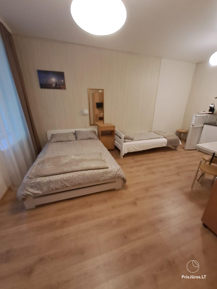 Apartments in Juodkrantė „Pas Reginą“: neben Kiefernwald, Evas Hügel, nahe der Lagune