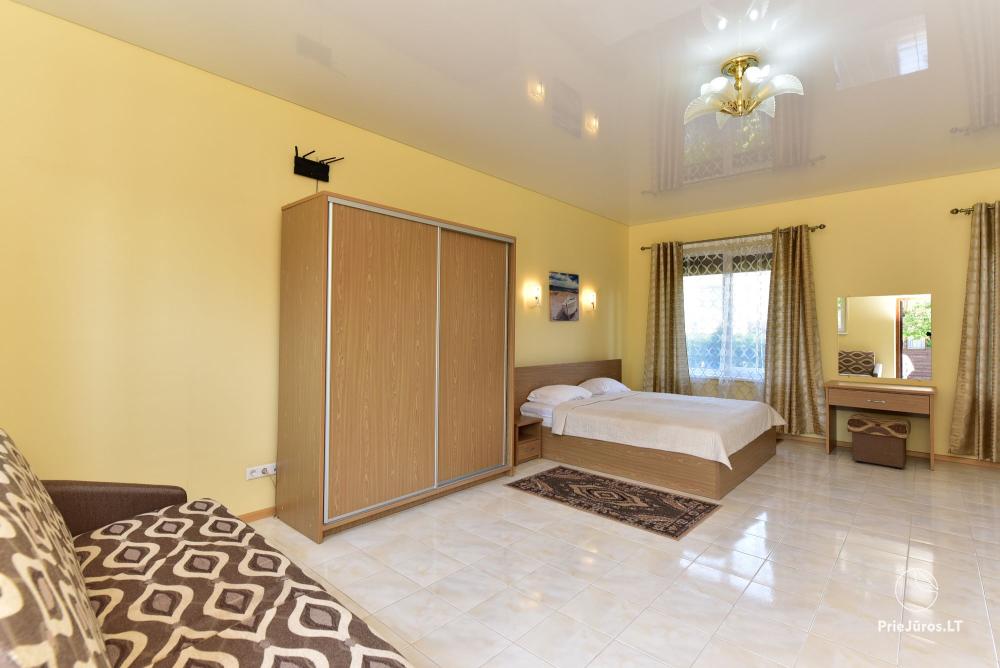 IEVŲ VILLA – komfortablen Apartments und Zimmer, breiten Hof, ein beheiztes Schwimmbad
