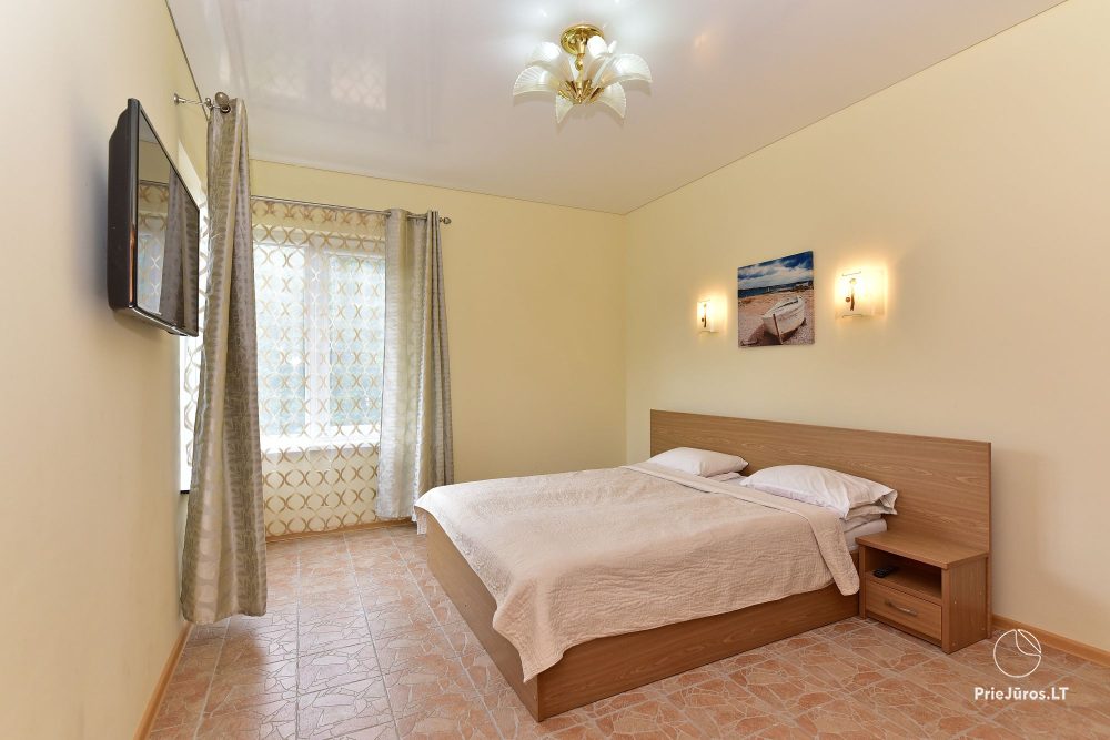 IEVŲ VILLA – komfortablen Apartments und Zimmer, breiten Hof, ein beheiztes Schwimmbad