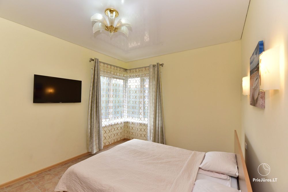 IEVŲ VILLA – komfortablen Apartments und Zimmer, breiten Hof, ein beheiztes Schwimmbad