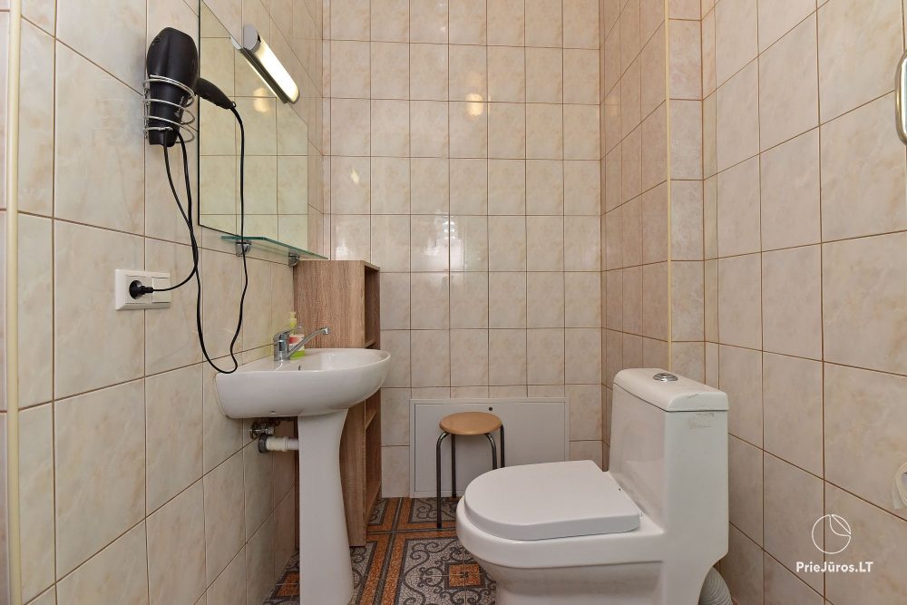IEVŲ VILLA – komfortablen Apartments und Zimmer, breiten Hof, ein beheiztes Schwimmbad