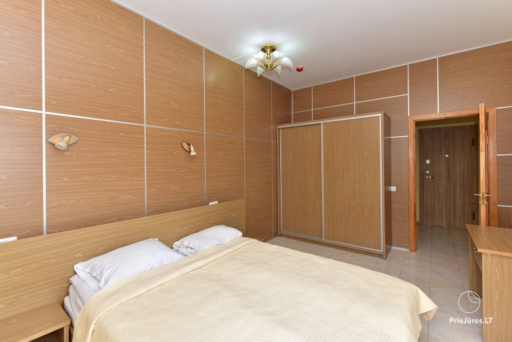 IEVŲ VILLA – komfortablen Apartments und Zimmer, breiten Hof, ein beheiztes Schwimmbad