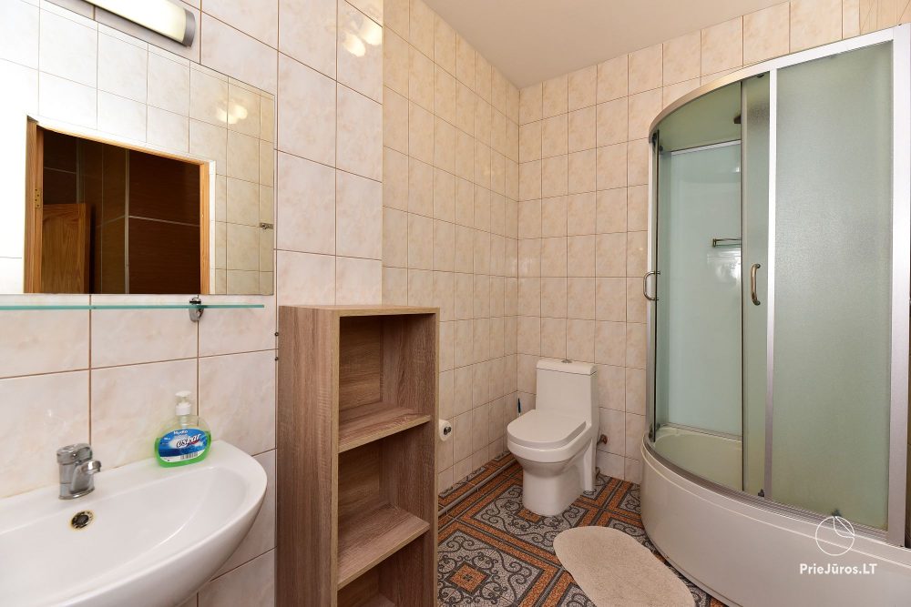 IEVŲ VILLA – komfortablen Apartments und Zimmer, breiten Hof, ein beheiztes Schwimmbad