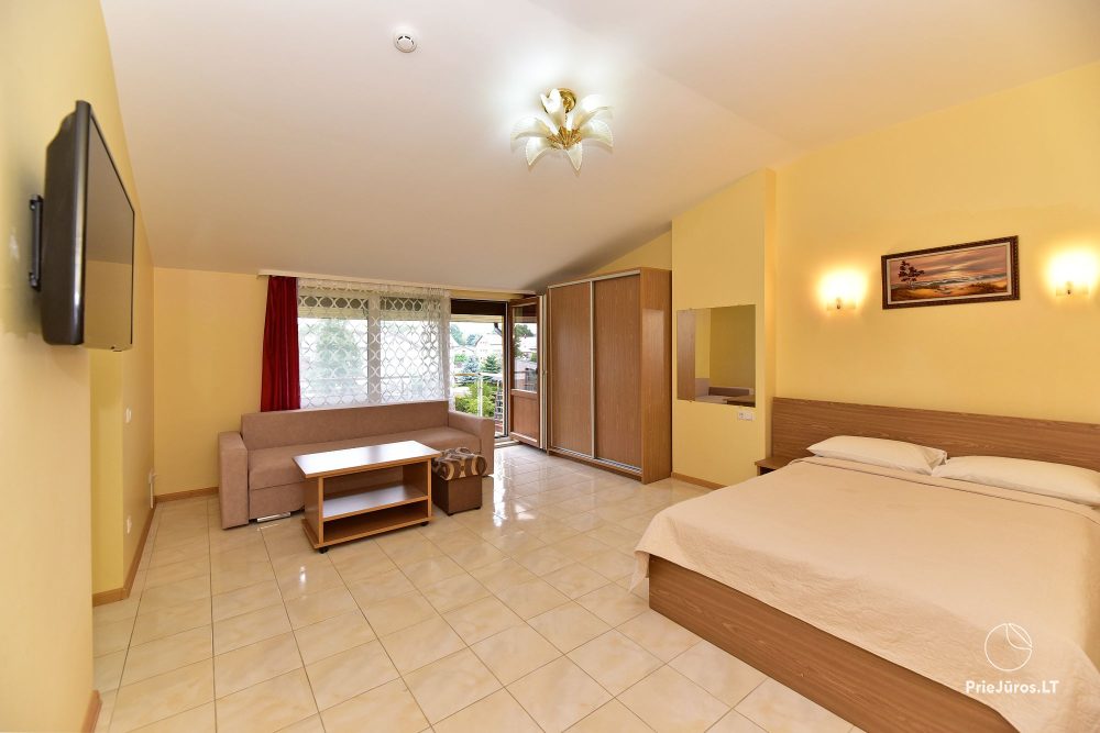 IEVŲ VILLA – komfortablen Apartments und Zimmer, breiten Hof, ein beheiztes Schwimmbad