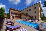 IEVŲ VILLA – komfortablen Apartments und Zimmer, breiten Hof, ein beheiztes Schwimmbad