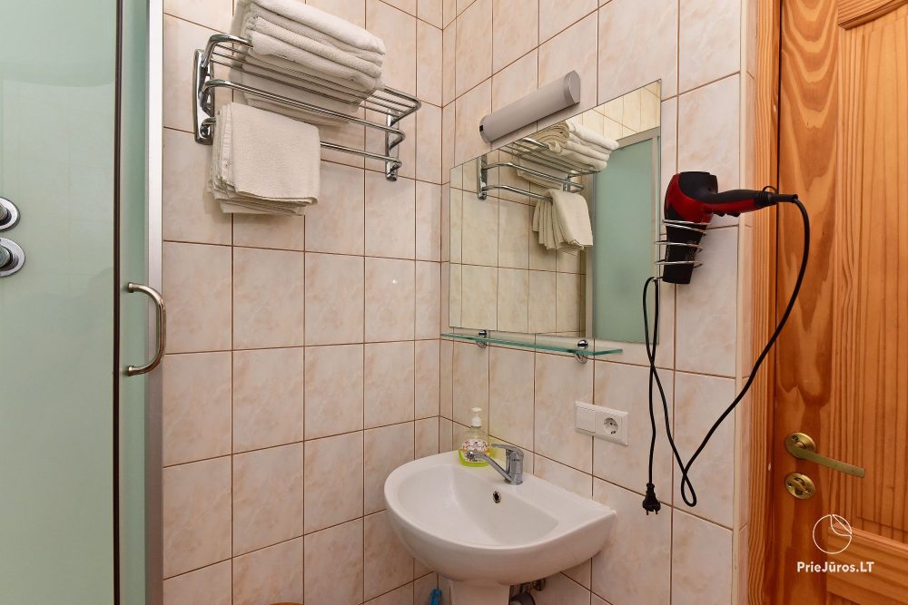IEVŲ VILLA – komfortablen Apartments und Zimmer, breiten Hof, ein beheiztes Schwimmbad