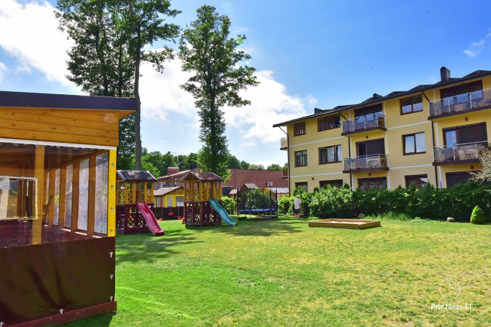 IEVŲ VILLA – komfortablen Apartments und Zimmer, breiten Hof, ein beheiztes Schwimmbad
