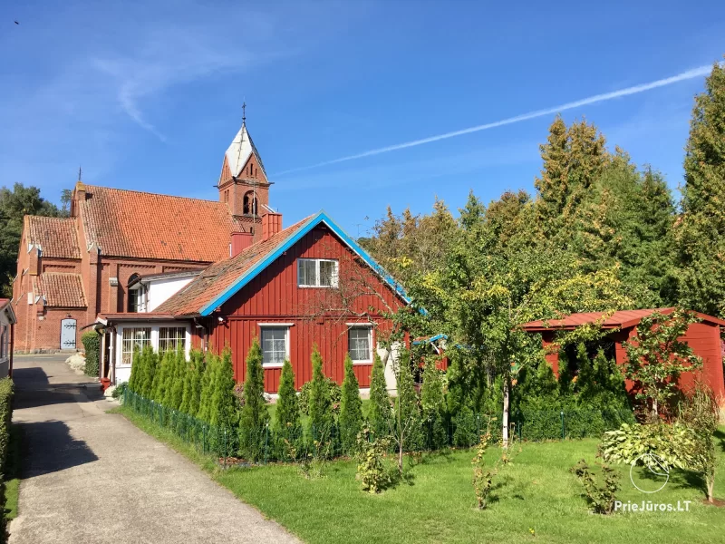 Urlaub in Juodkrante: alle Bequemlichkeiten, Parkplätze, Wi-Fi, Laube