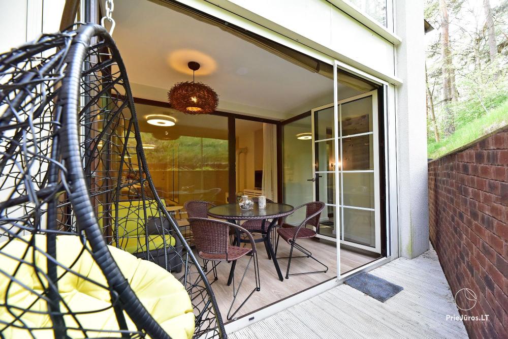 Neue geräumige Wohnung Nidos Vilnelė mit Terrasse und kostenlosem Parkplatz in Nida