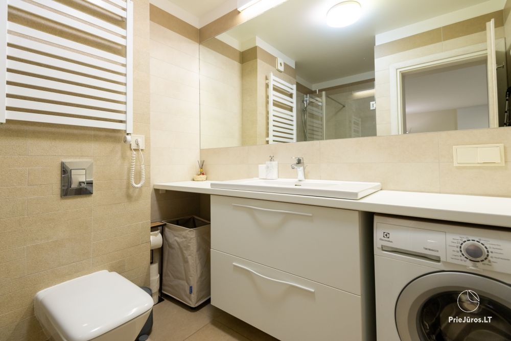 Neue geräumige Wohnung Nidos Vilnelė mit Terrasse und kostenlosem Parkplatz in Nida
