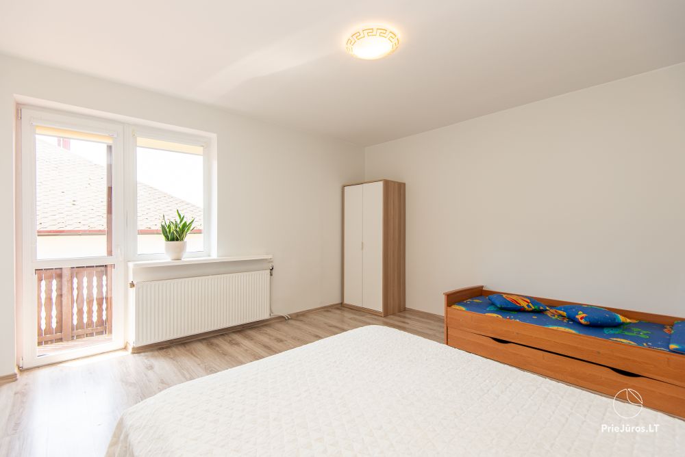 Birutės Vila. Gästehaus in Palanga - Kunigiškiai, nahe dem Kiefernwald, 700m zum Meer.