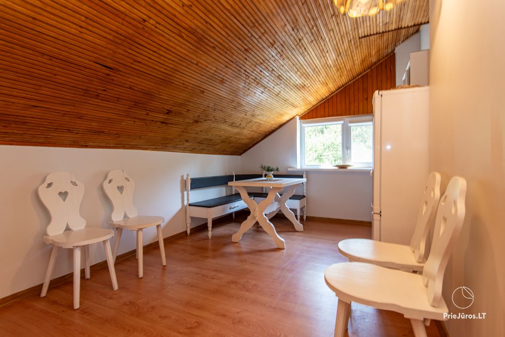 Birutės Vila. Gästehaus in Palanga - Kunigiškiai, nahe dem Kiefernwald, 700m zum Meer.