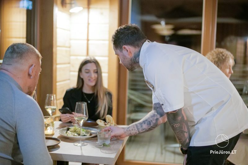 Restaurant im Erholungs- und Veranstaltungskomplex „Želvė Village & SPA“