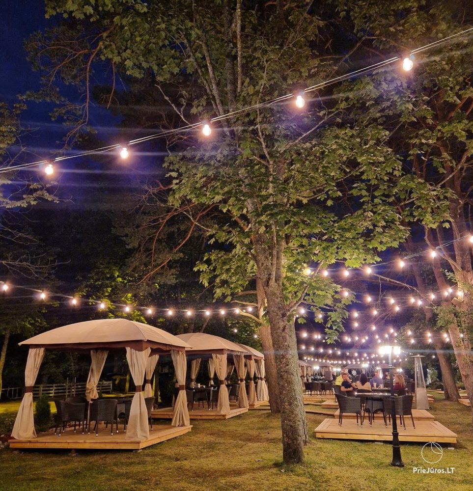 Restaurant „Floros Simfonija Mahorta“ in Palanga