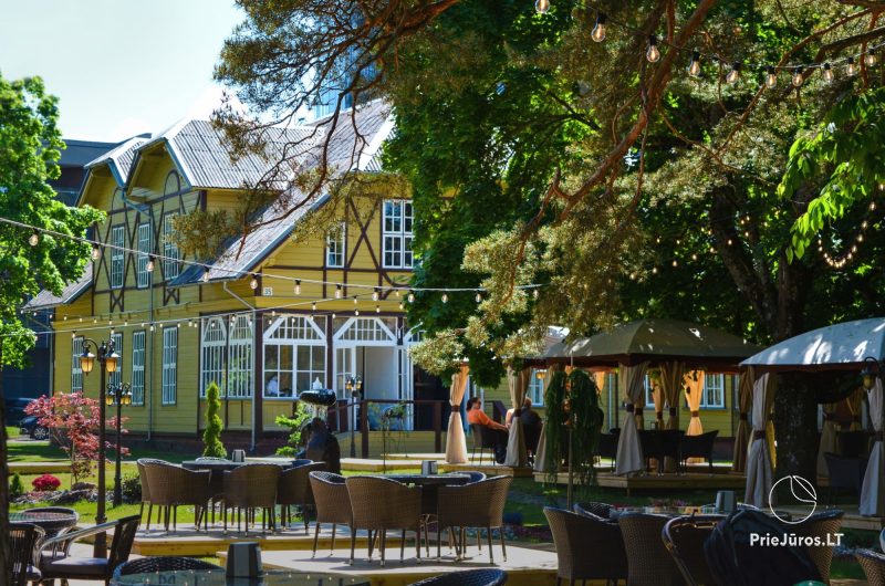 Restaurant „Floros Simfonija Mahorta“ in Palanga
