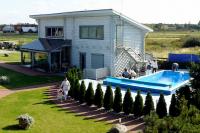 Sauna und Schwimmbad im Ferienhaus in Sventoji