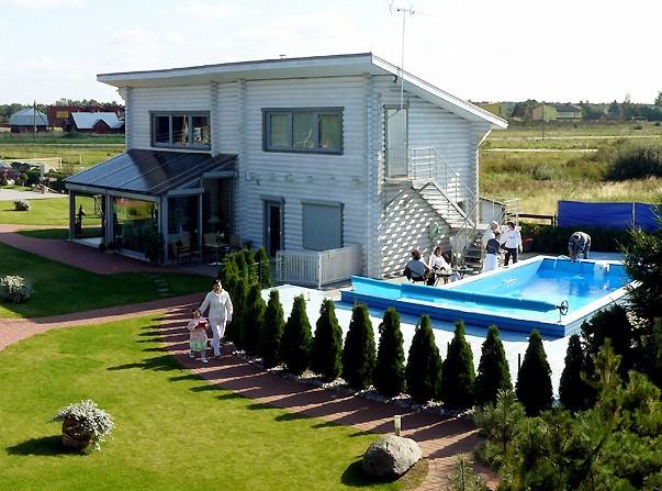 Sauna und Schwimmbad im Ferienhaus in Sventoji