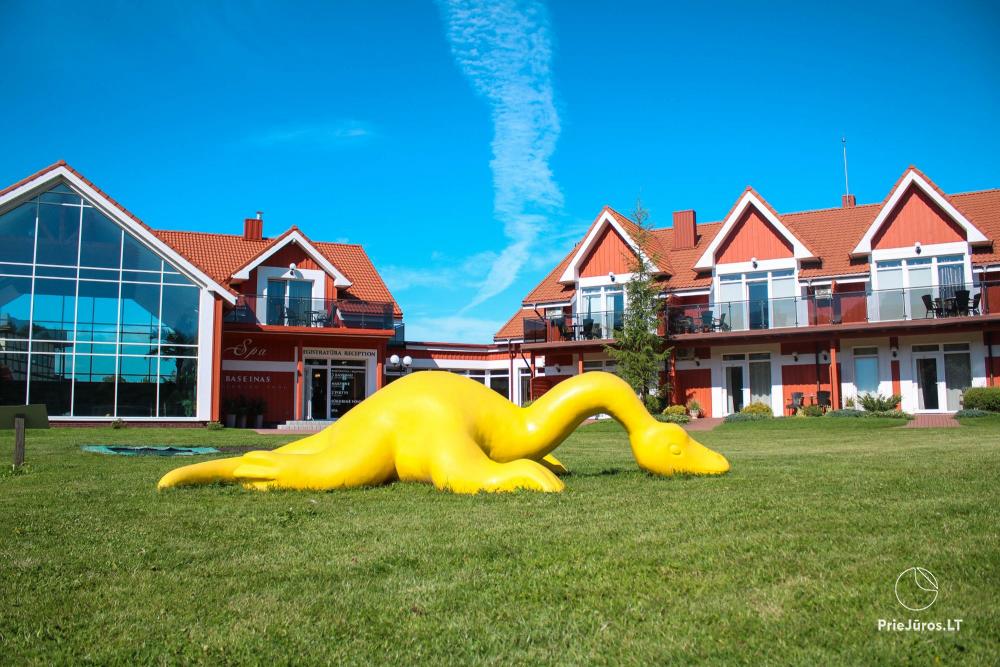 Dinosaur Park DINO.LT Radailiai in einem komplexen Radailių dvaras in der Nähe von Klaipeda - 1