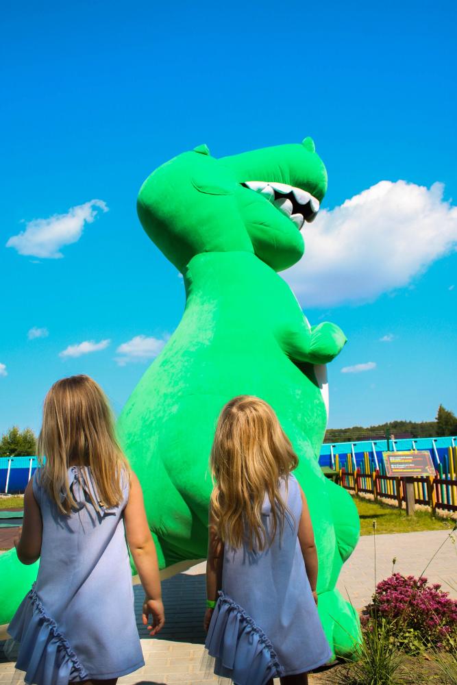 Dinosaur Park DINO.LT Radailiai in einem komplexen "Radailių dvaras" in der Nähe von Klaipeda