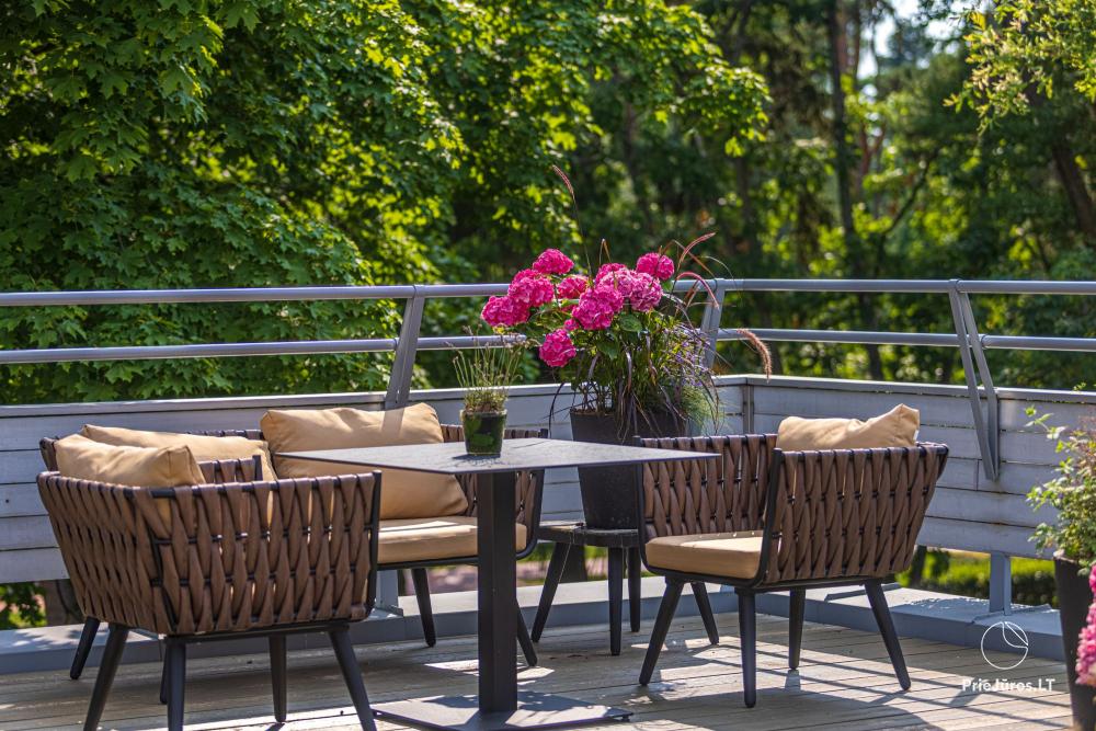 Restaurant „grás“ in Palanga - eine Umgebung von subtiler Eleganz und modernem Minimalismus für Ihre perfekte Zeit!