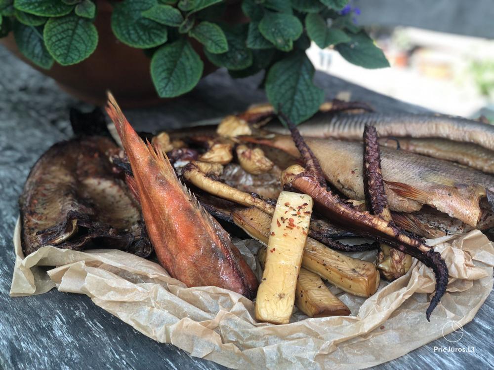 Bei Antanas - geräucherter Fisch in Šventoji