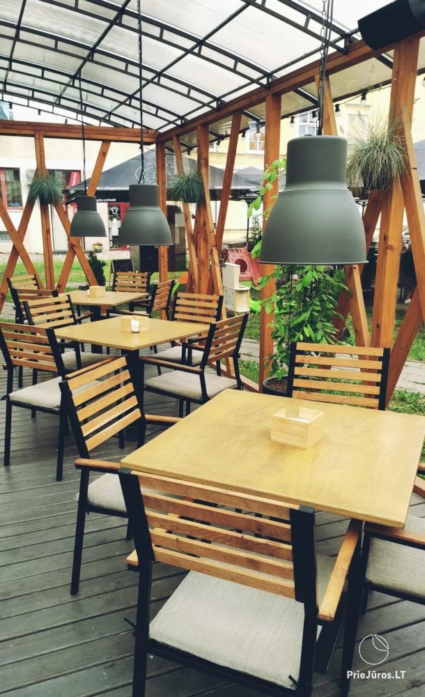 IQ Bar – ein Paradies für Grillgerichte in der Altstadt von Klaipėda
