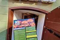 IQ Bar – ein Paradies für Grillgerichte in der Altstadt von Klaipėda